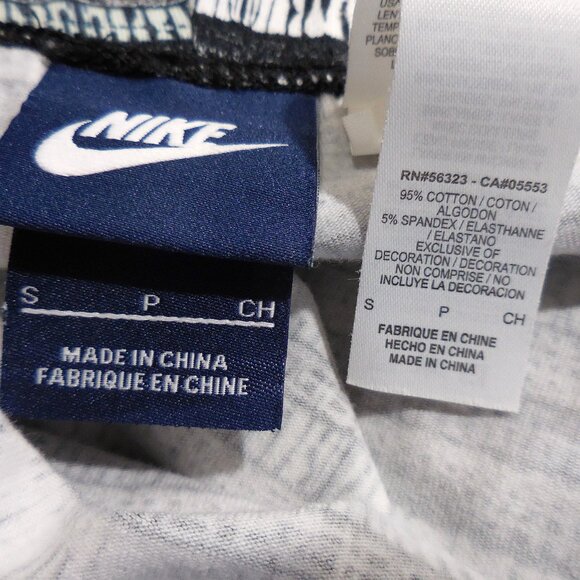 Nike Sportswear Leg-A-See Printed Leggings in Black White Women’s Size S - Picture 6 of 7